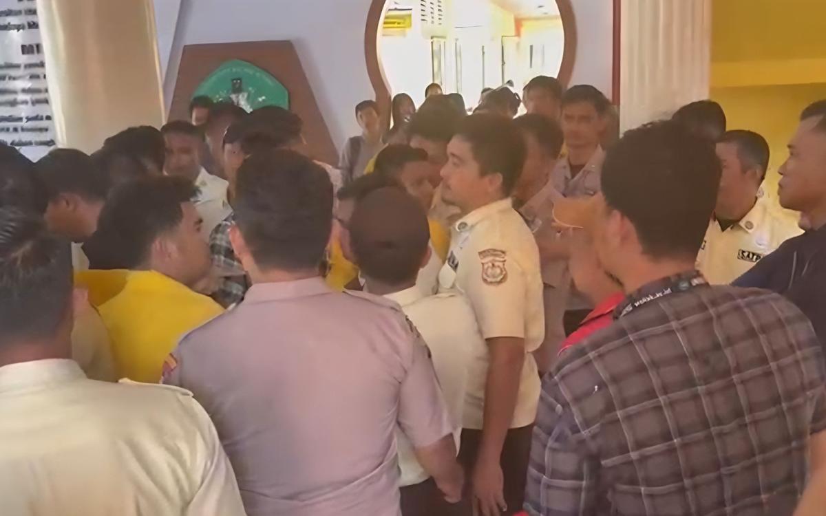 Mahasiswa di Unilak Lakukan Aksi, Rektor Disorot Bungkam di Tengah Isu Proyek Rp10 Miliar dan Transparansi Keuangan